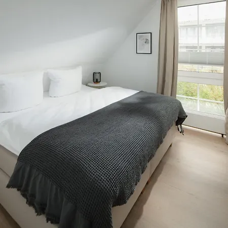 Bismarck 1884 B4 Διαμέρισμα *